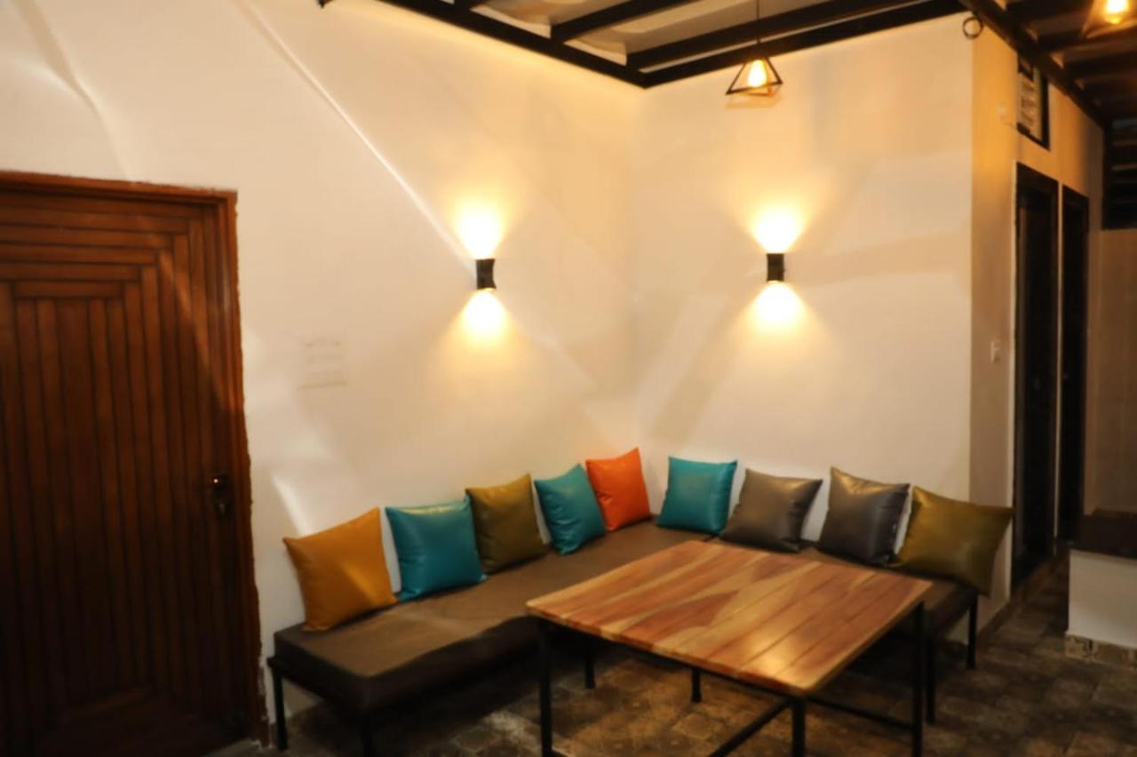 Peacock Hill Homestay Bhopal Ngoại thất bức ảnh